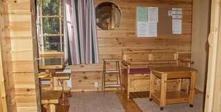 Кемпинги Ihala Camping Уусикаупунки Четырехместный коттедж с общей ванной комнатой-2